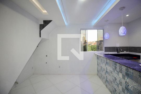 Sala de casa para alugar com 2 quartos, 74m² em Garcia, Salvador