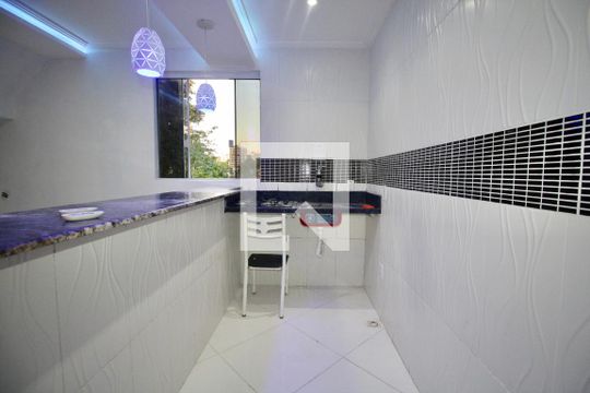 Cozinha de casa para alugar com 2 quartos, 74m² em Garcia, Salvador