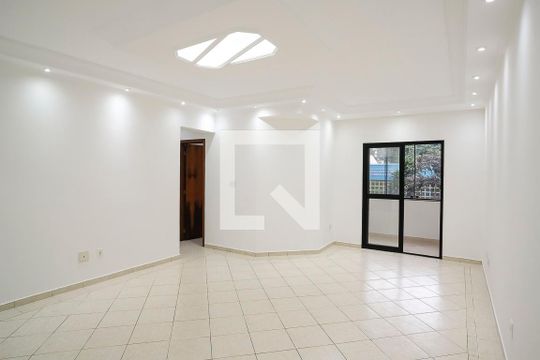 Apartamento para alugar com 3 quartos, 123m² em Santa Maria, São Caetano do Sul