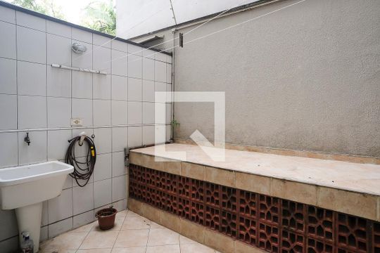 Área de serviço e varanda de apartamento para alugar com 3 quartos, 123m² em Santa Maria, São Caetano do Sul