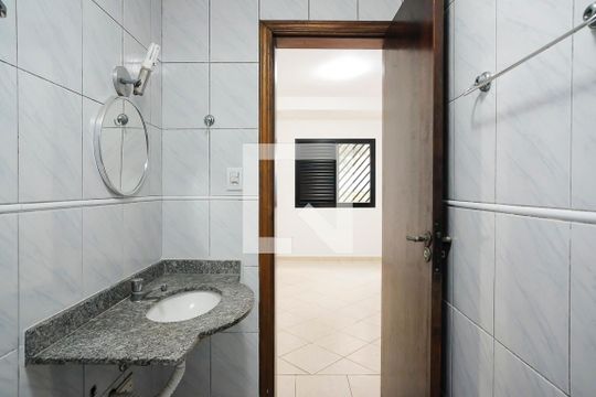 Banheiro de apartamento para alugar com 3 quartos, 123m² em Santa Maria, São Caetano do Sul