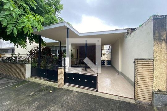 Casa à venda com 3 quartos, 173m² em Icaraí, Niterói