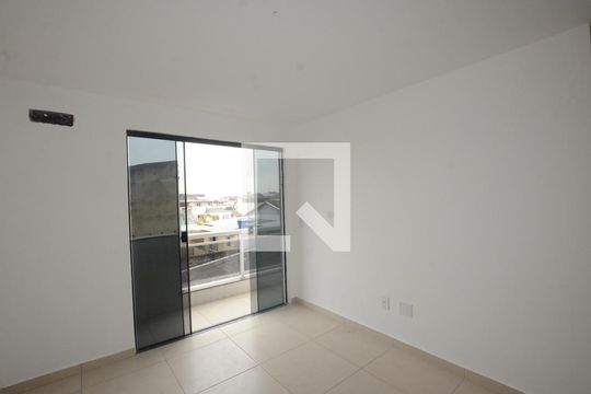 Sala de apartamento para alugar com 2 quartos, 70m² em Bento Ribeiro, Rio de Janeiro