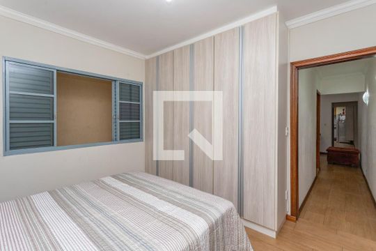 Quarto 2 de casa à venda com 2 quartos, 120m² em Taboão, Diadema