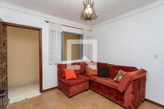 Casa à venda com 2 quartos, 120m² em Taboão, Diadema
