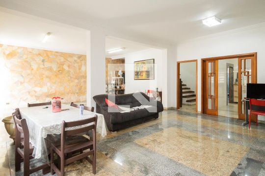 Garagem de casa à venda com 4 quartos, 429m² em Jardim Palermo, São Bernardo do Campo