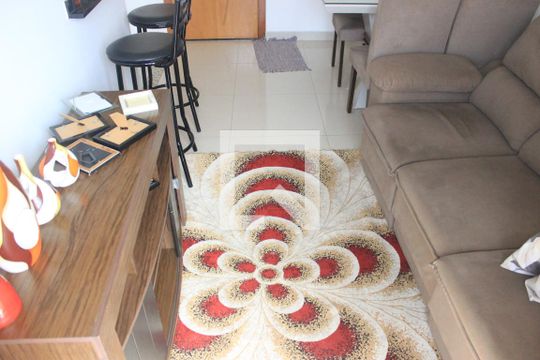 Sala de apartamento à venda com 2 quartos, 49m² em Taboão, Guarulhos