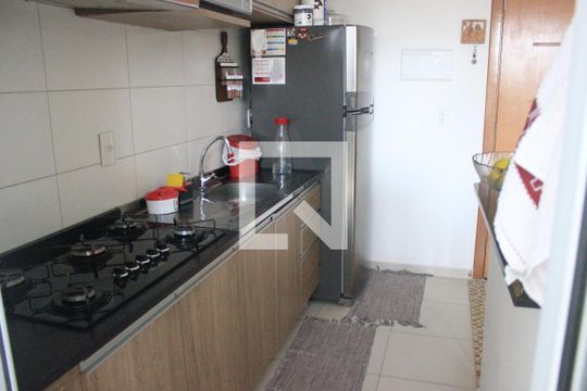 Cozinha de apartamento à venda com 2 quartos, 49m² em Taboão, Guarulhos