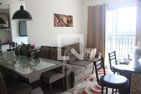 Sala de apartamento à venda com 2 quartos, 49m² em Taboão, Guarulhos