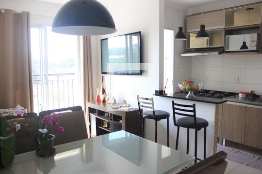 Apartamento à venda com 2 quartos, 49m² em Taboão, Guarulhos