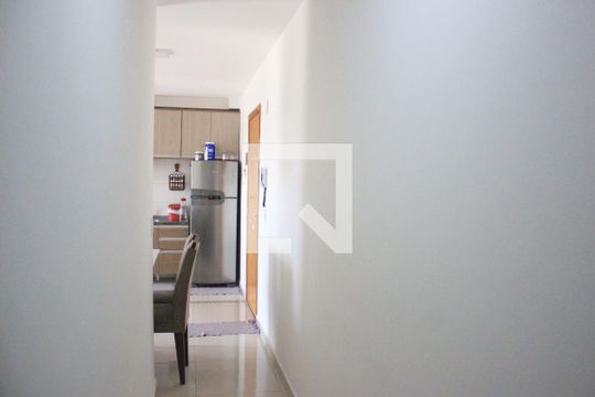 Corredor de apartamento à venda com 2 quartos, 49m² em Taboão, Guarulhos
