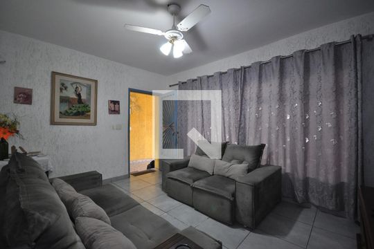 Casa à venda com 3 quartos, 200m² em Parque Edu Chaves, São Paulo