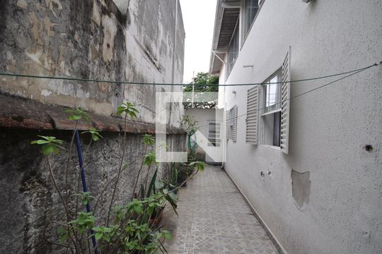 Quintal de casa à venda com 3 quartos, 200m² em Parque Edu Chaves, São Paulo