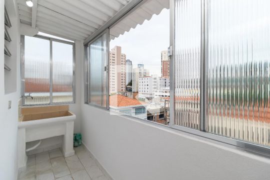 Área de Serviço de casa para alugar com 2 quartos, 96m² em Vila Pauliceia, São Paulo