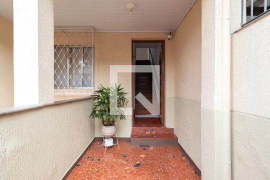 Corredor de Entrada de casa para alugar com 2 quartos, 96m² em Vila Pauliceia, São Paulo
