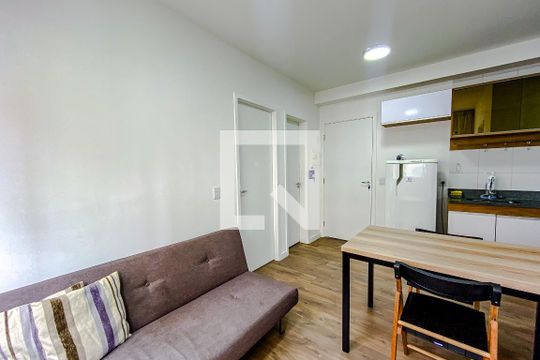 Sala de apartamento para alugar com 2 quartos, 34m² em Cambuci, São Paulo