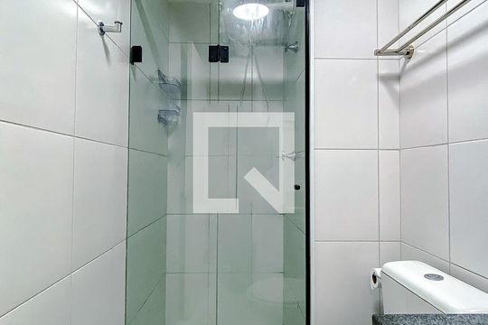 Banheiro de apartamento para alugar com 2 quartos, 34m² em Cambuci, São Paulo