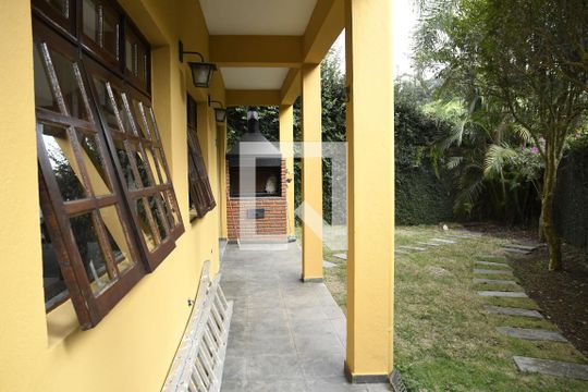 Quintal de casa de condomínio para alugar com 6 quartos, 285m² em São Paulo Ii, Cotia