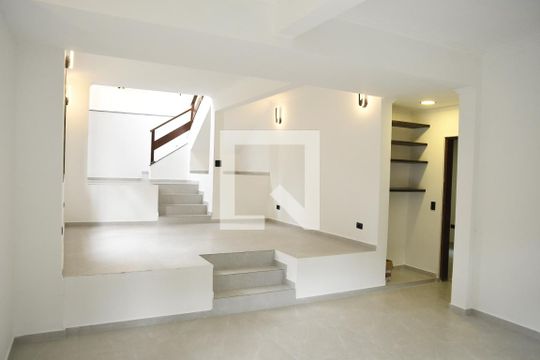 Casa de Condomínio para alugar com 6 quartos, 285m² em São Paulo Ii, Cotia