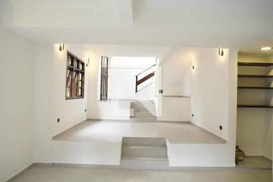 Sala de casa de condomínio para alugar com 6 quartos, 285m² em São Paulo Ii, Cotia