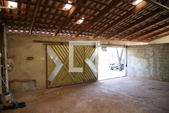 Área comum de casa à venda com 3 quartos, 180m² em Chácaras Recreio São João, Goiânia