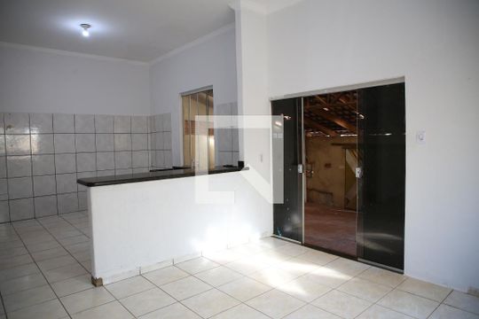 Cozinha  de casa à venda com 3 quartos, 180m² em Chácaras Recreio São João, Goiânia