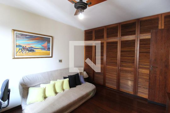 Quarto 1 de apartamento para alugar com 3 quartos, 210m² em Moema, São Paulo