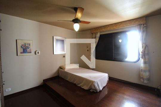 Quarto 3 - Suíte de apartamento para alugar com 3 quartos, 210m² em Moema, São Paulo