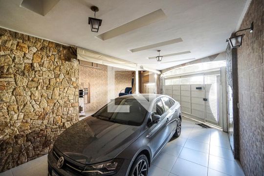 Garagem de casa para alugar com 3 quartos, 226m² em Vila Santo Estevão, São Paulo