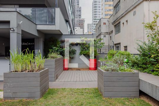 Horta de apartamento para alugar com 1 quarto, 50m² em Pinheiros, São Paulo