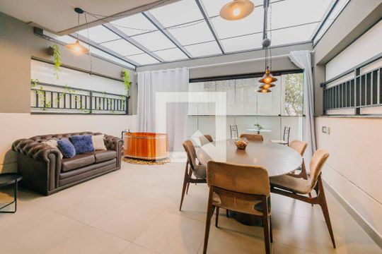 Apartamento para alugar com 1 quarto, 50m² em Pinheiros, São Paulo