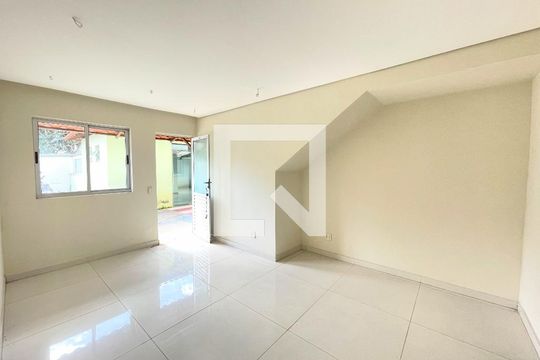 Apartamento à venda com 2 quartos, 58m² em Morro do Confisco, Contagem