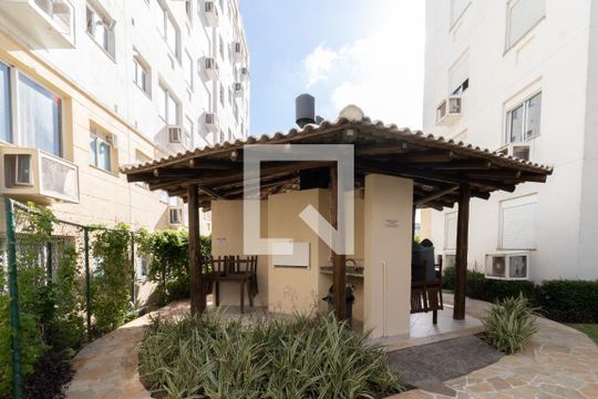 Área comum - Churrasqueira de apartamento à venda com 2 quartos, 47m² em Cristal, Porto Alegre