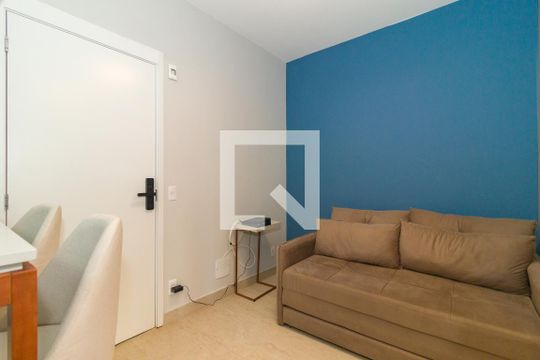 Sala de kitnet/studio para alugar com 1 quarto, 24m² em Cidade Jardim, São Paulo
