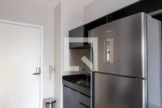 Cozinha de kitnet/studio para alugar com 1 quarto, 39m² em Perdizes, São Paulo