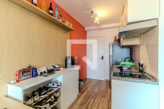 Cozinha de kitnet/studio à venda com 1 quarto, 33m² em Vila Buarque, São Paulo
