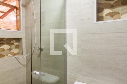 Banheiro de casa à venda com 1 quarto, 60m² em Vila Ponte Rasa, São Paulo
