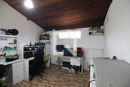 Escritório de casa à venda com 3 quartos, 215m² em Nova Petrópolis, São Bernardo do Campo