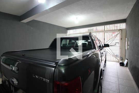 Garagem de casa à venda com 3 quartos, 215m² em Nova Petrópolis, São Bernardo do Campo