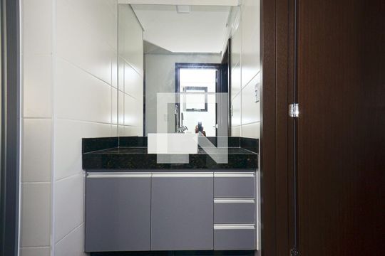 Lavabo de apartamento à venda com 1 quarto, 49m² em Funcionários, Belo Horizonte