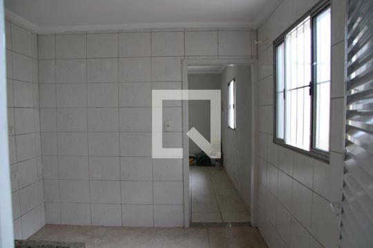 Cozinha  de casa para alugar com 2 quartos, 62m² em Vila Renata, Guarulhos