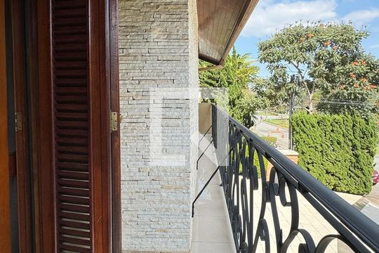 sacada da Suíte 1 de casa de condomínio à venda com 5 quartos, 600m² em Residencial Dez (alphaville), Santana de Parnaíba