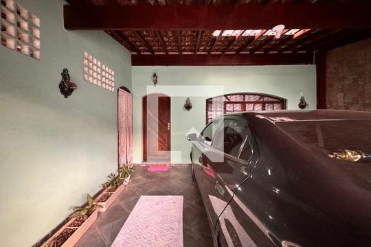 Garagem de casa à venda com 3 quartos, 150m² em Vila Pires, Santo André
