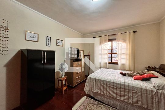 Quarto 1 de casa à venda com 3 quartos, 150m² em Vila Pires, Santo André