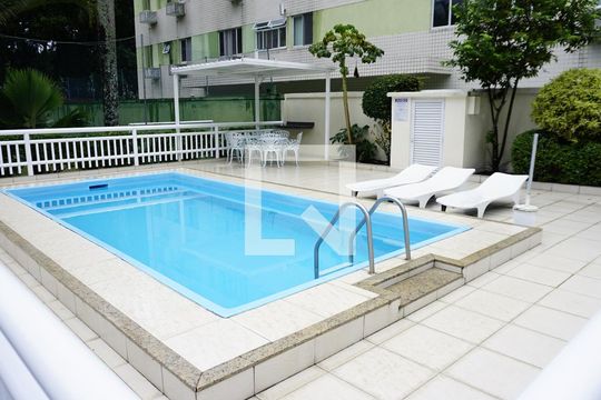 Área comum - Piscina de apartamento para alugar com 3 quartos, 96m² em Anil, Rio de Janeiro
