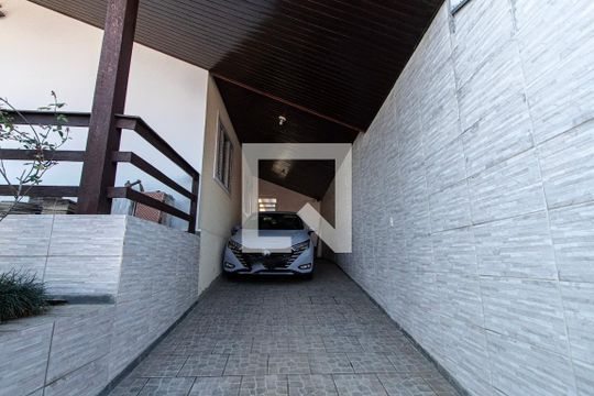 Garagem de casa para alugar com 5 quartos, 250m² em Jardim Paulistano, Sorocaba