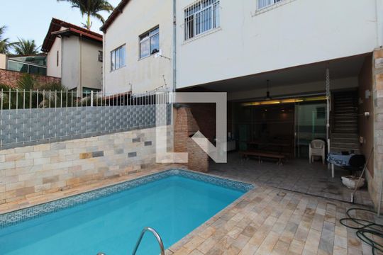 Piscina de casa à venda com 3 quartos, 240m² em Jardim Atlântico, Belo Horizonte