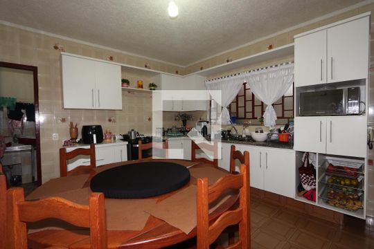 Cozinha de casa à venda com 5 quartos, 427m² em Jardim Ana Rosa, São Paulo