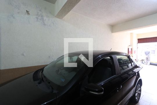 Garagem de casa à venda com 5 quartos, 427m² em Jardim Ana Rosa, São Paulo
