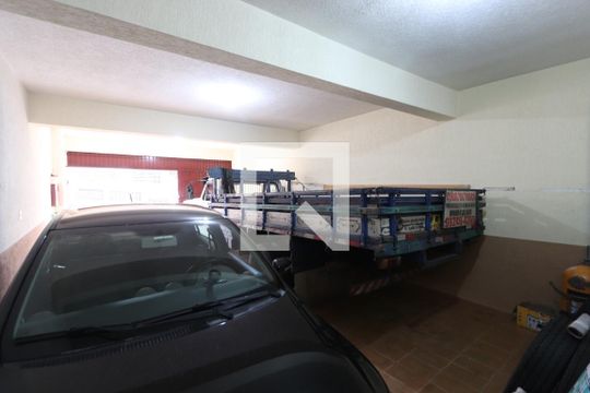 Garagem de casa à venda com 5 quartos, 427m² em Jardim Ana Rosa, São Paulo